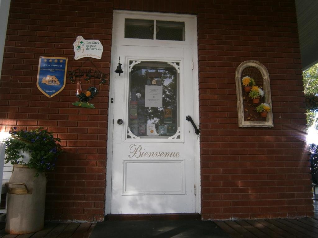 Gîte La Tempérance Charette Esterno foto